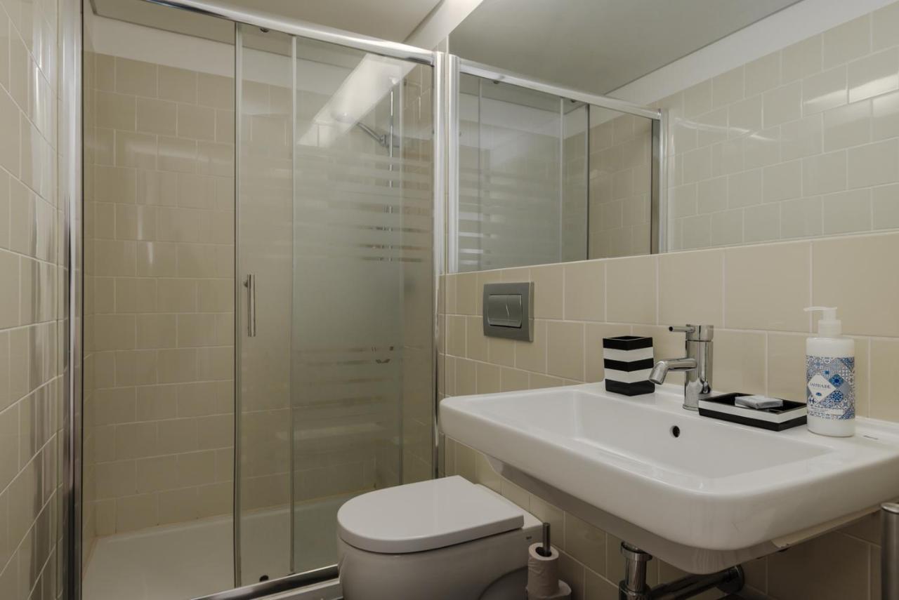 Flores Street Apartments Порту Екстер'єр фото